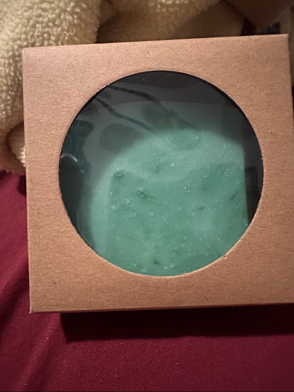Coconut oil soap 
Scent - Apple Sage 



3-4 ounces